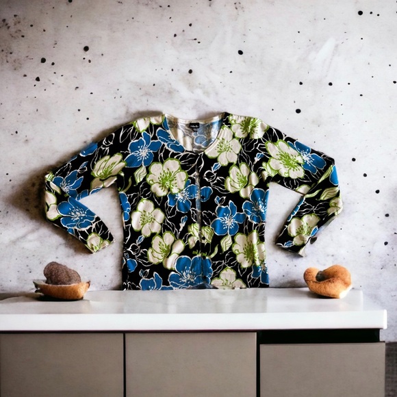 𝅺Rafaela floral multicolor sweater/ top‎ button down Cardigan size P/M - Picture 3 of 16